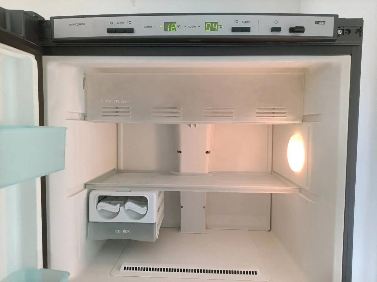 Siemens Large capacity fridge freezer - Image 3
