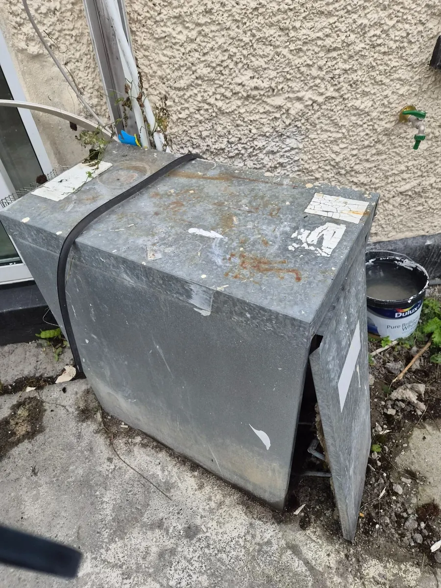 Oil tank and hot water cylinder - Image 1