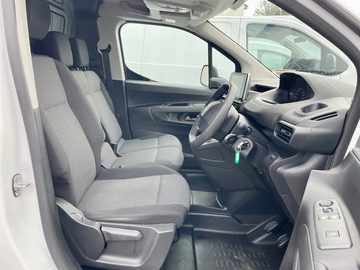 Peugeot Partner Active Plus 1.5HDI Diesel SWB,2023 - Image 4