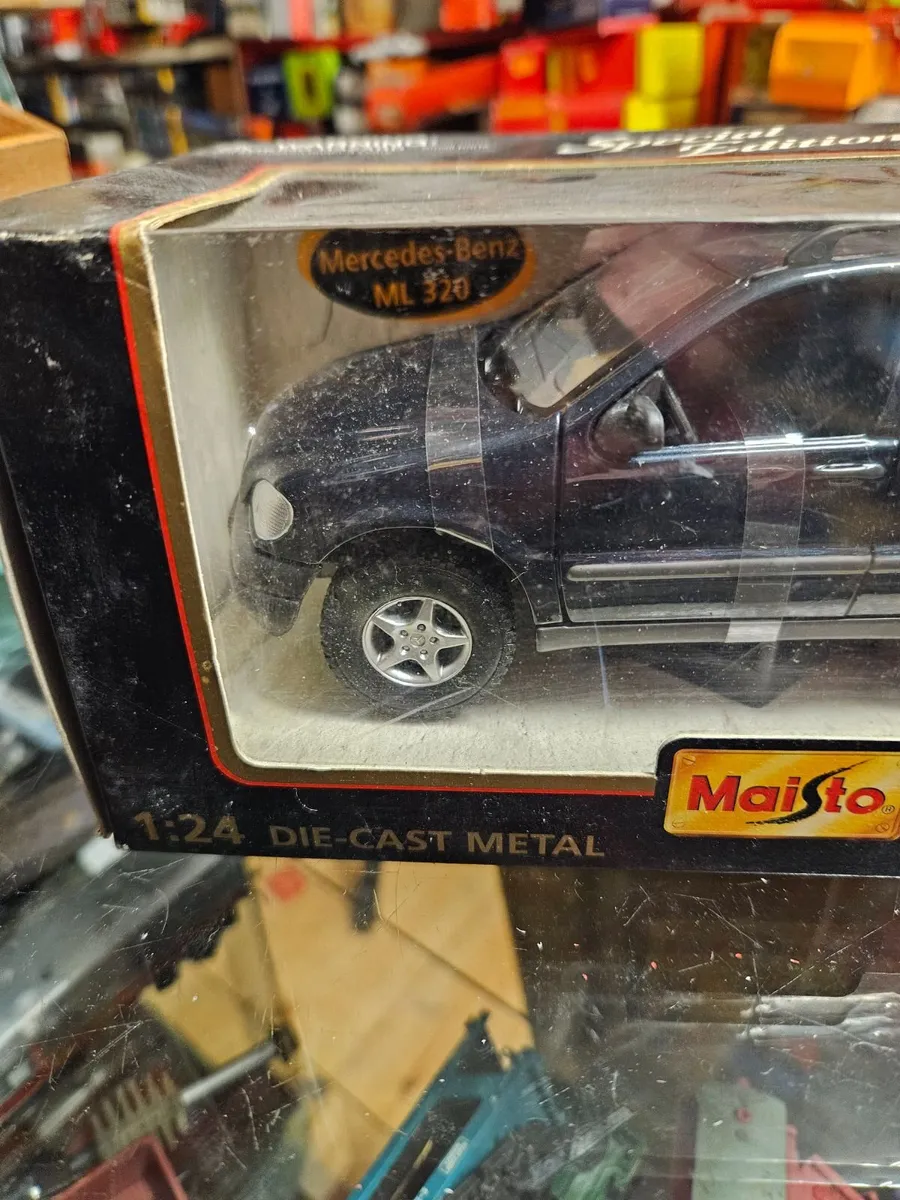 Corgi Maisto Mercedes 4x4 - Image 2