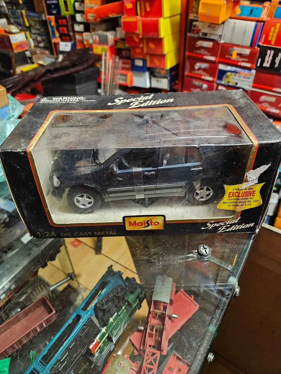 Corgi Maisto Mercedes 4x4 - Image 1