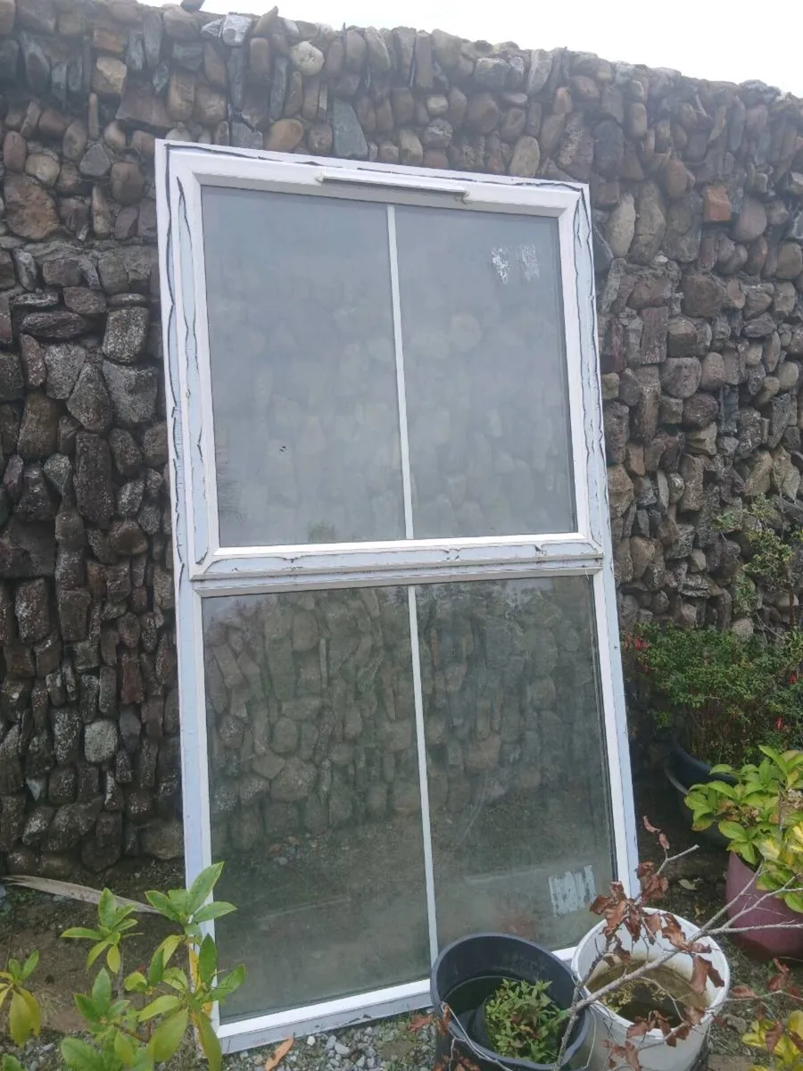Windows FERMOY - Image 1