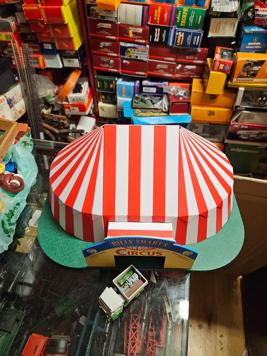 Corgi Lledo Billy Smarts Circus Tent - Image 3