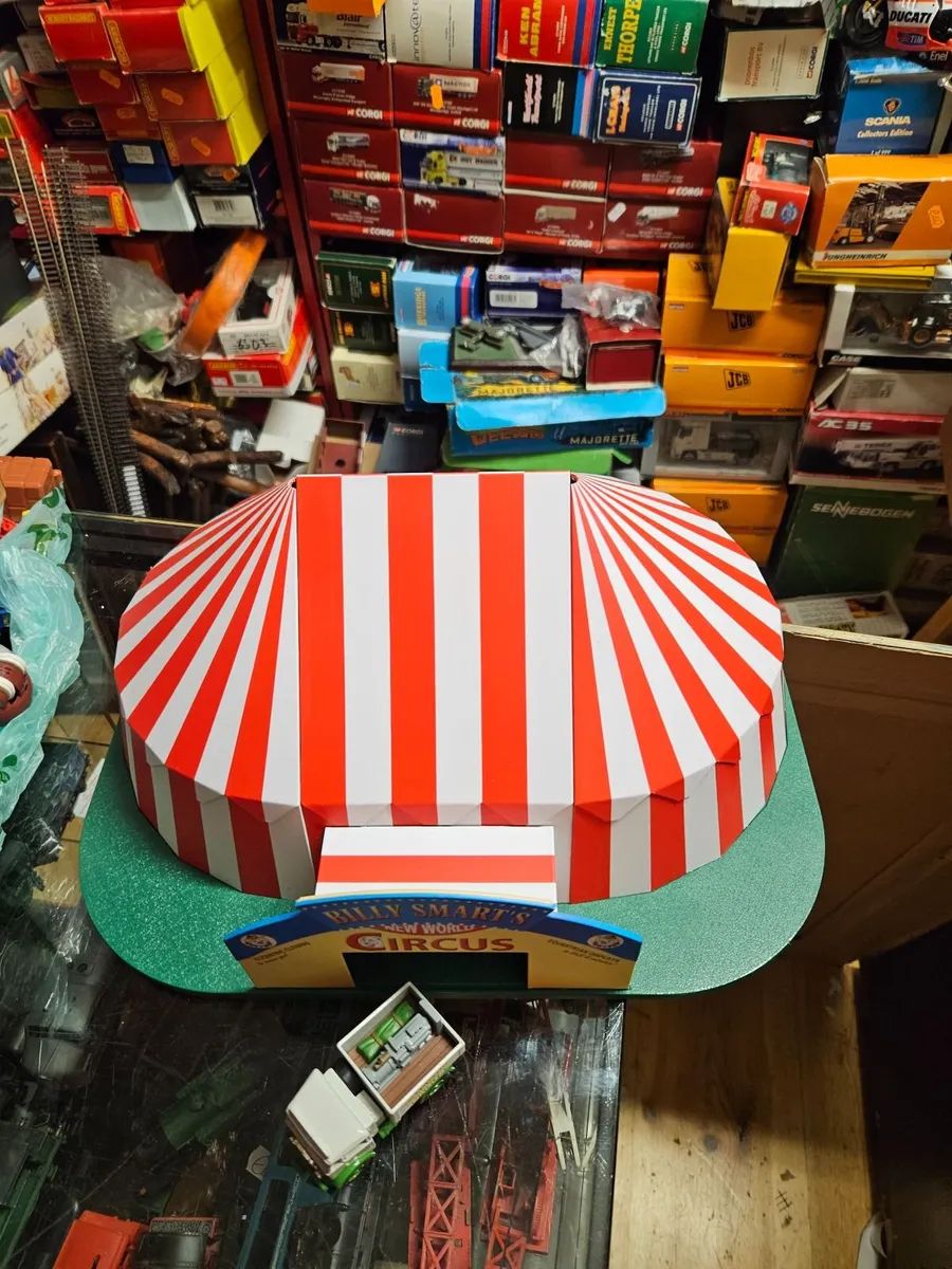 Corgi Lledo Billy Smarts Circus Tent - Image 2