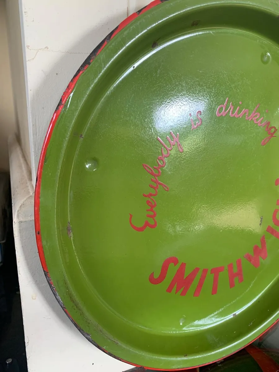 Vintage enamel  smithwicks serving tray - Image 3