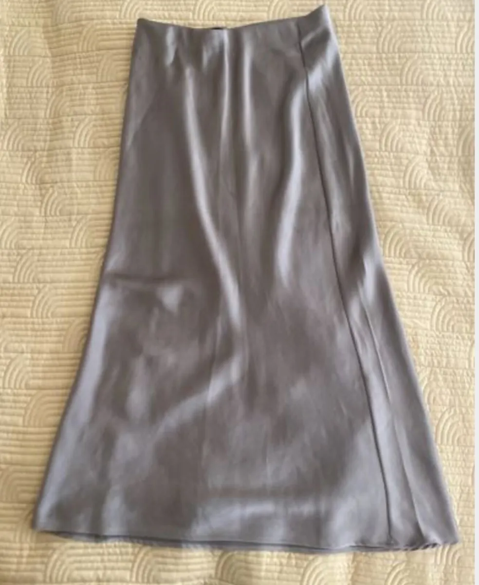 Zara satin skirt size S - Image 1