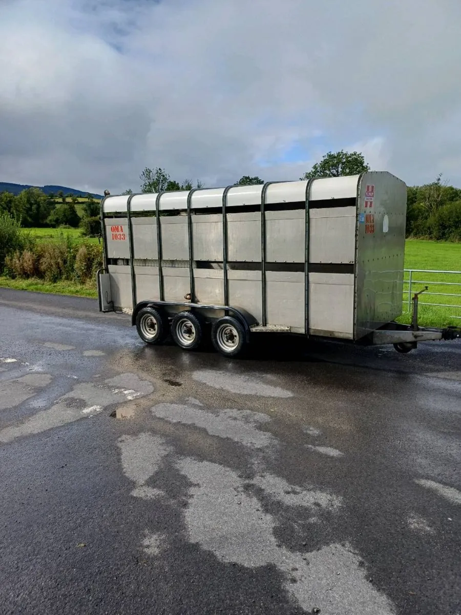HUDSON 14FT CATTLE TRAILER - Image 1