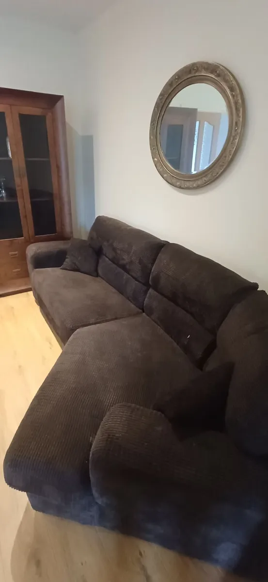 Couch - Image 2