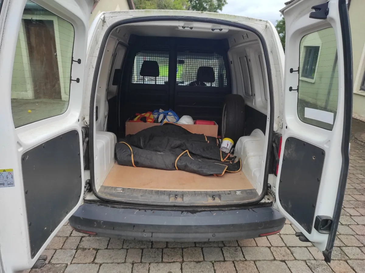 Volkswagen Caddy 2017 - Image 4