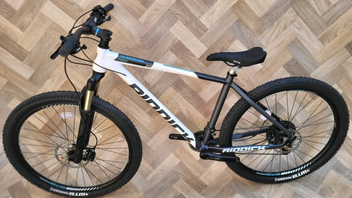 BRAND NEW MTB, SUPER LIGHTWEIGHT - Image 1