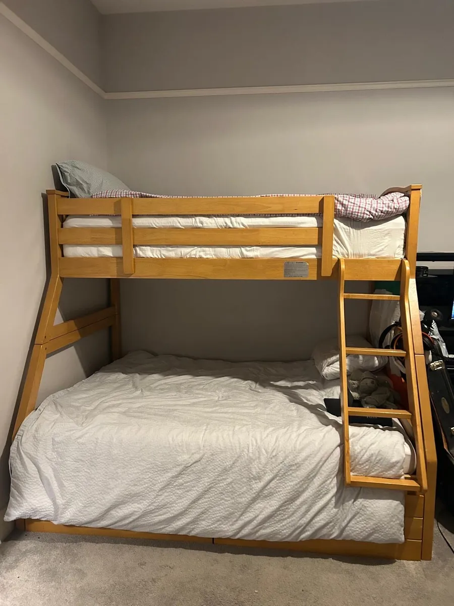 Bunk bed - Image 1