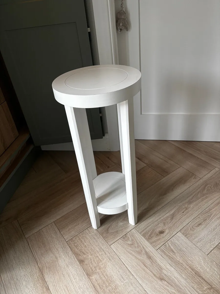 Side table - Image 1