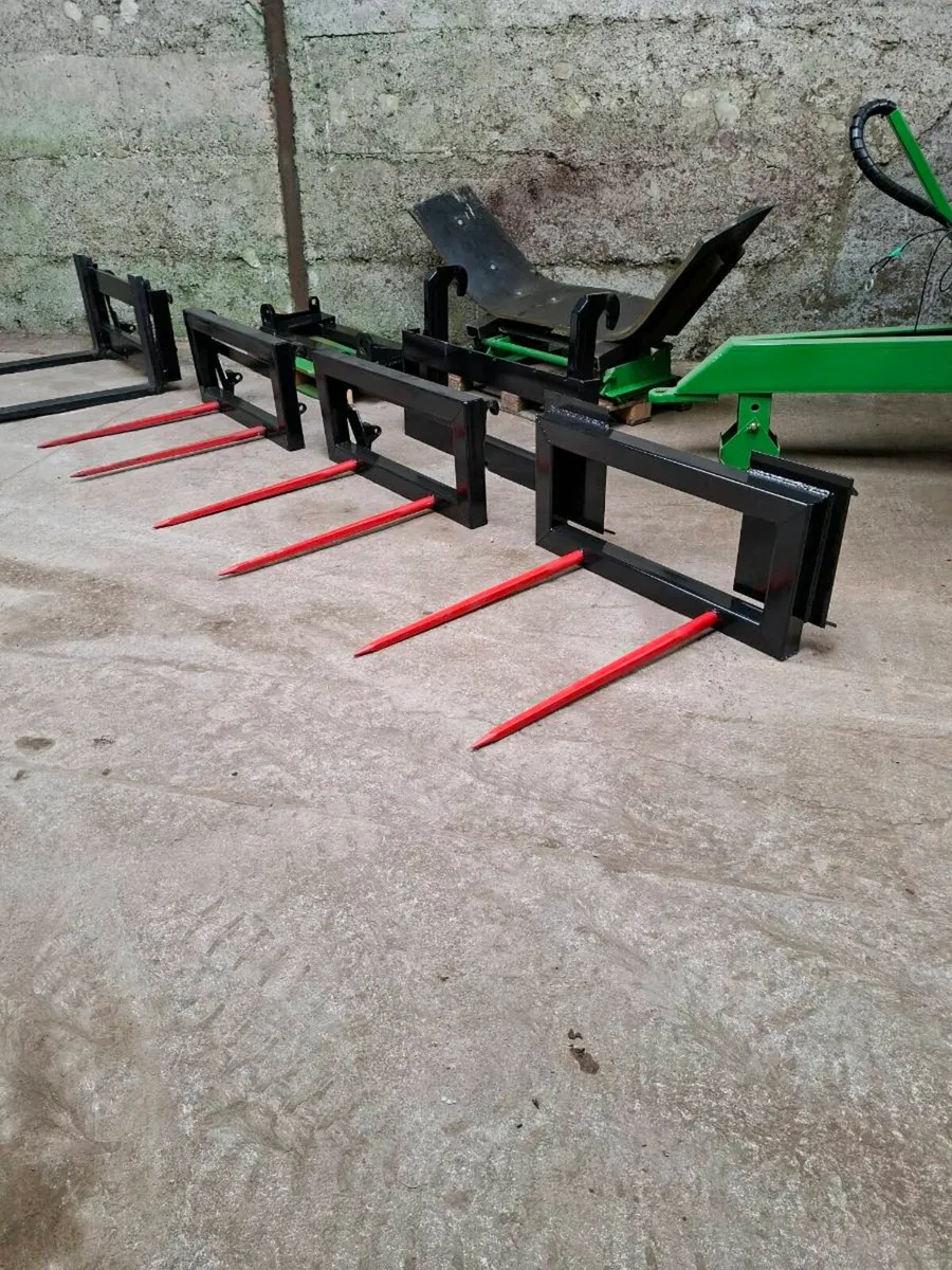Pinnacle Fabrication Bale Spike - Image 2