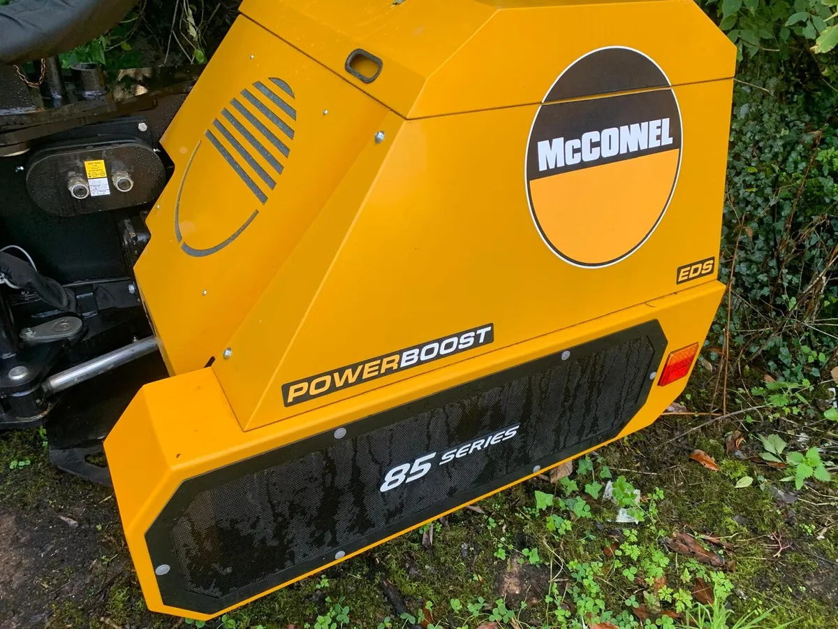 MCCONNEL PA6585T VFR - Image 2