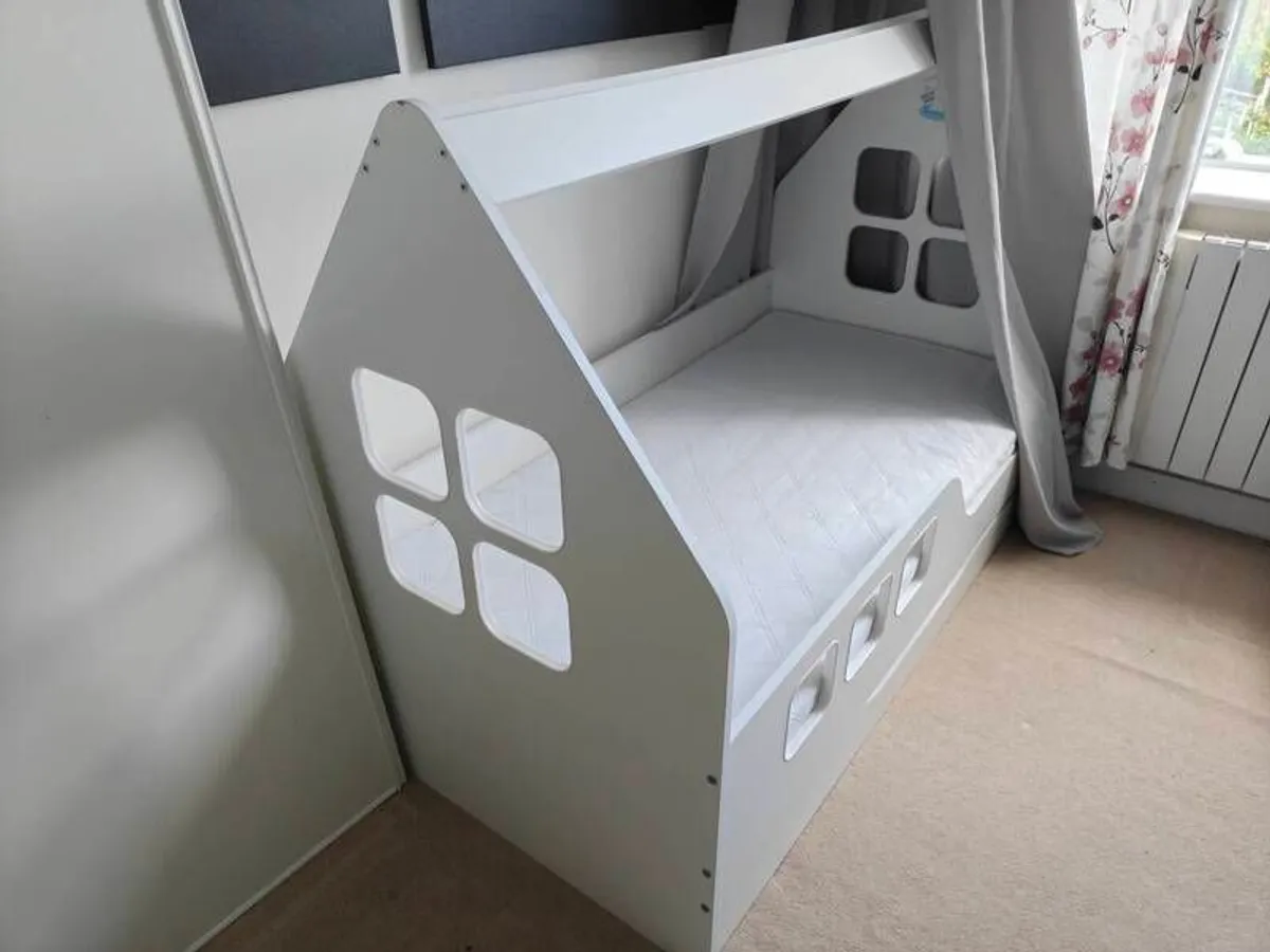 Kids bed - Image 2