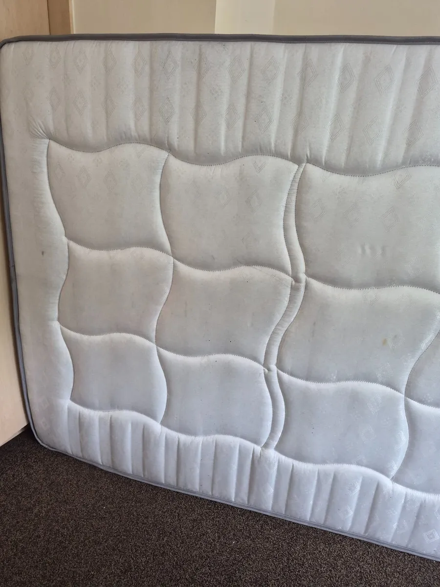 King size mattress - Image 1