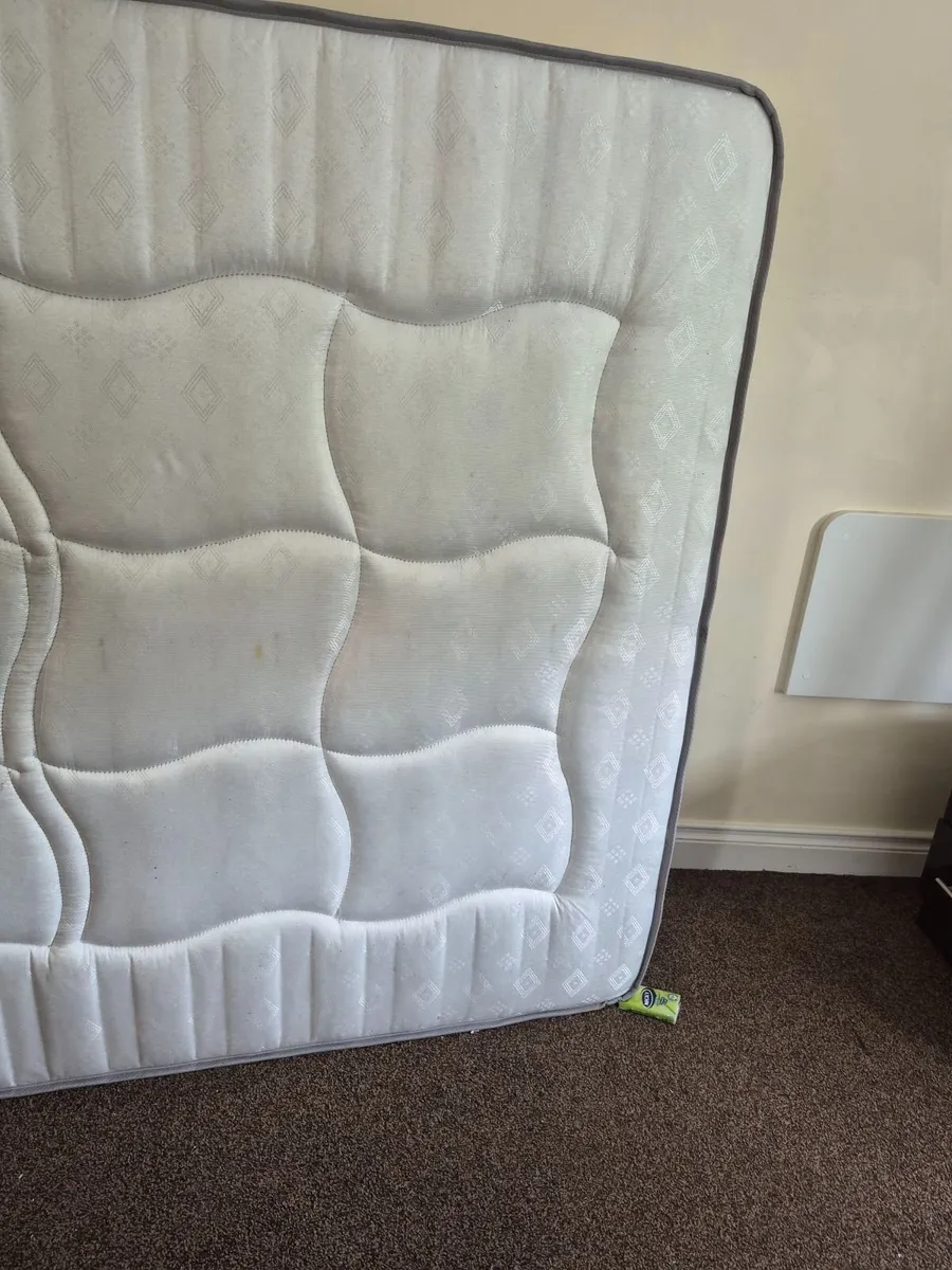 King size mattress - Image 2