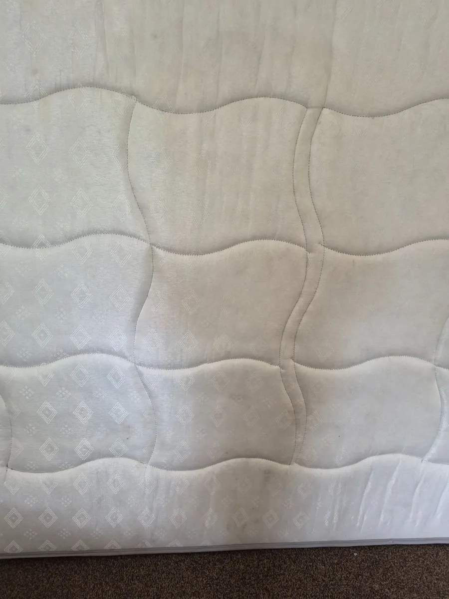 King size mattress - Image 4