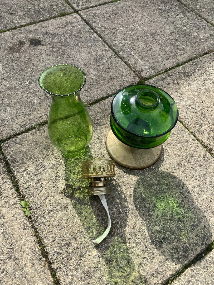 Vintage oil lamp - Image 4
