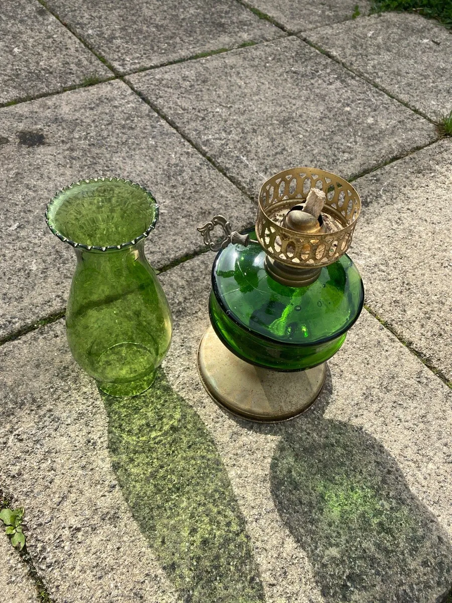 Vintage oil lamp - Image 2