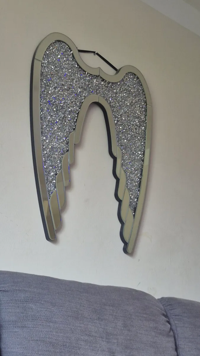 Angel wings