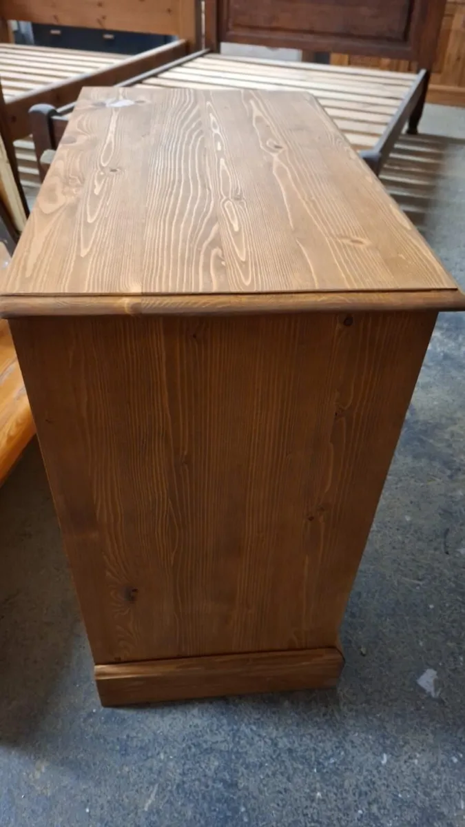 Vintage pine sideboard - Image 3