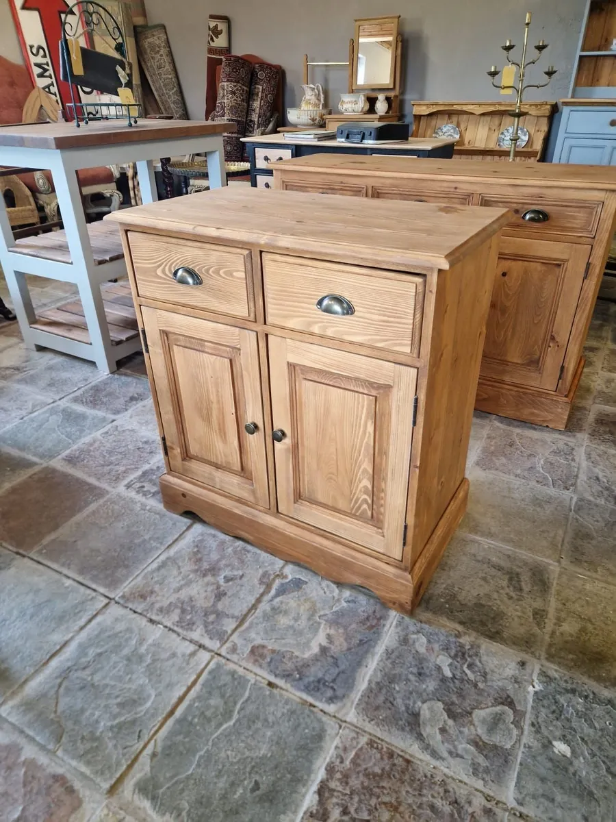 Vintage pine sideboard - Image 2