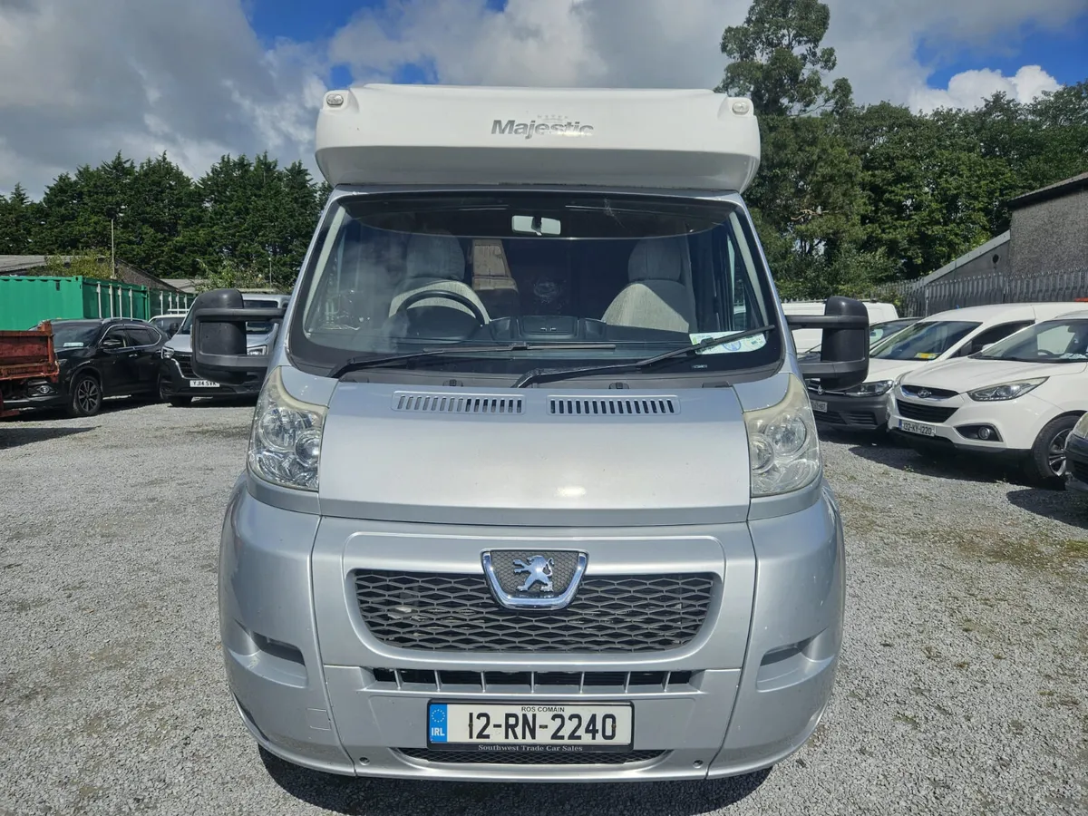 2012 Peugeot Majestic 4/5 berth - Image 2