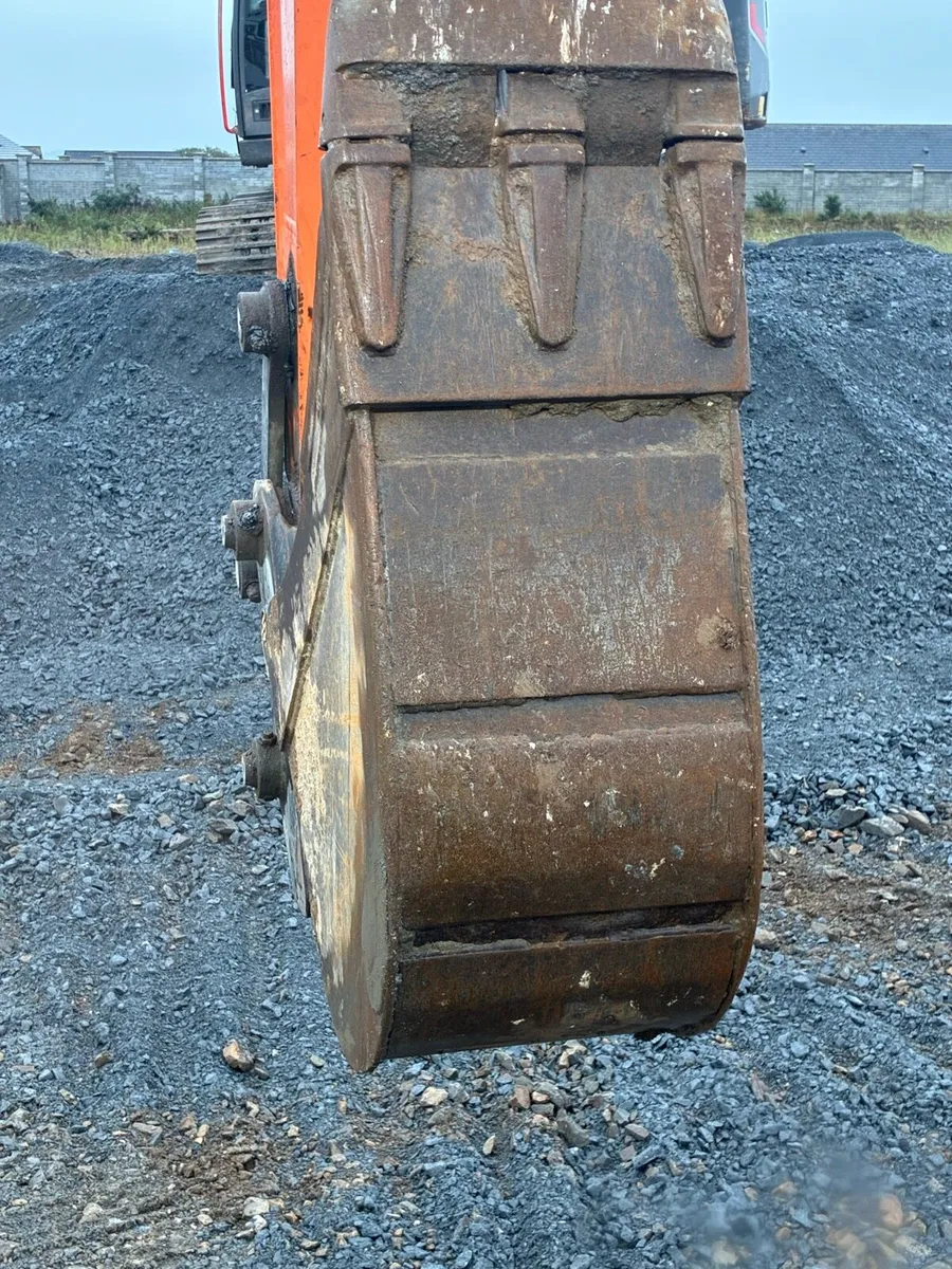 18” Bucket, 3ft Gummy Bucket - Image 3