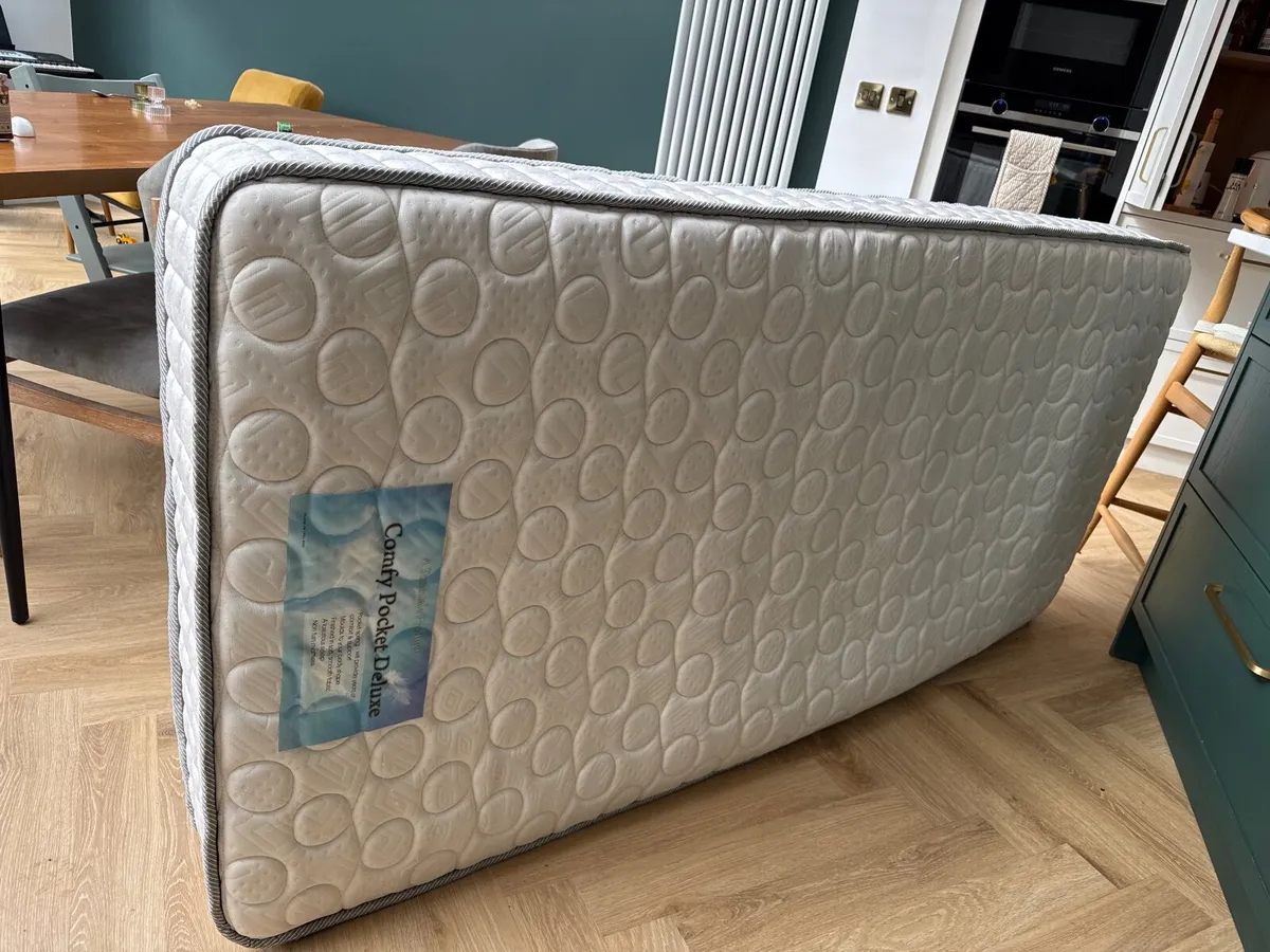 Pocket Sprung Single Mattress lightly used - Image 3