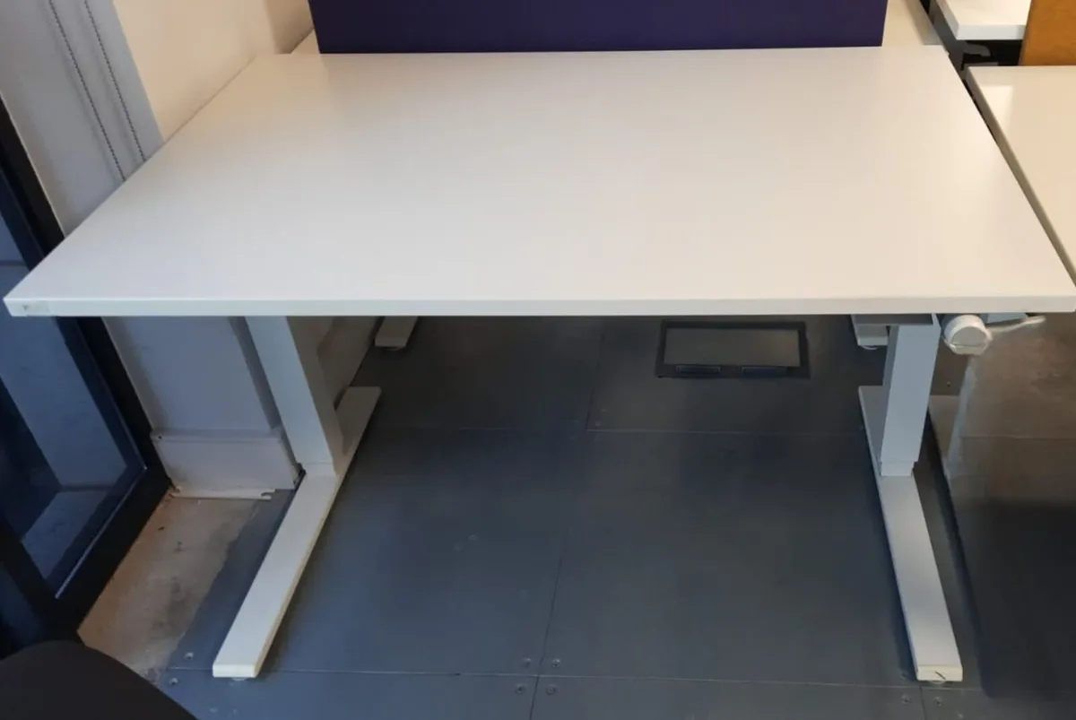 Height-Adjustable Desk - 120 x 80cm - Image 1