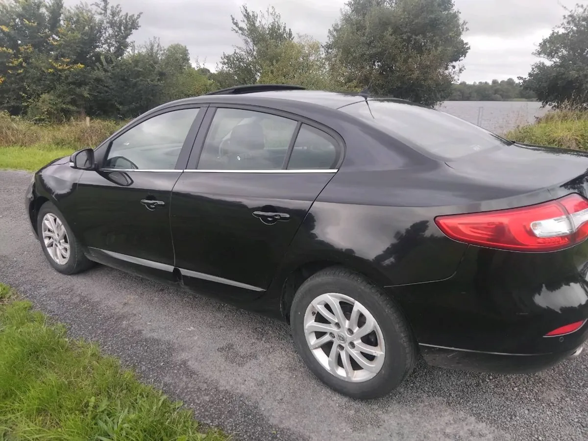 2016 Renault Fluence Limited Addition - Image 3