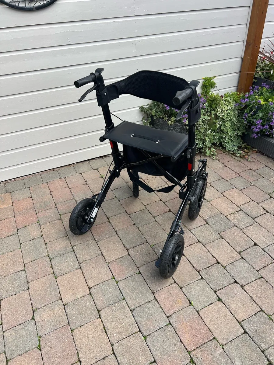 Helavo Outdoor Rollator - Image 3