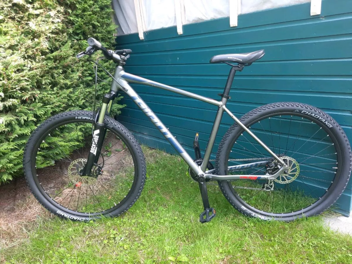 Giant Talon 3 Mountain bike - Image 2