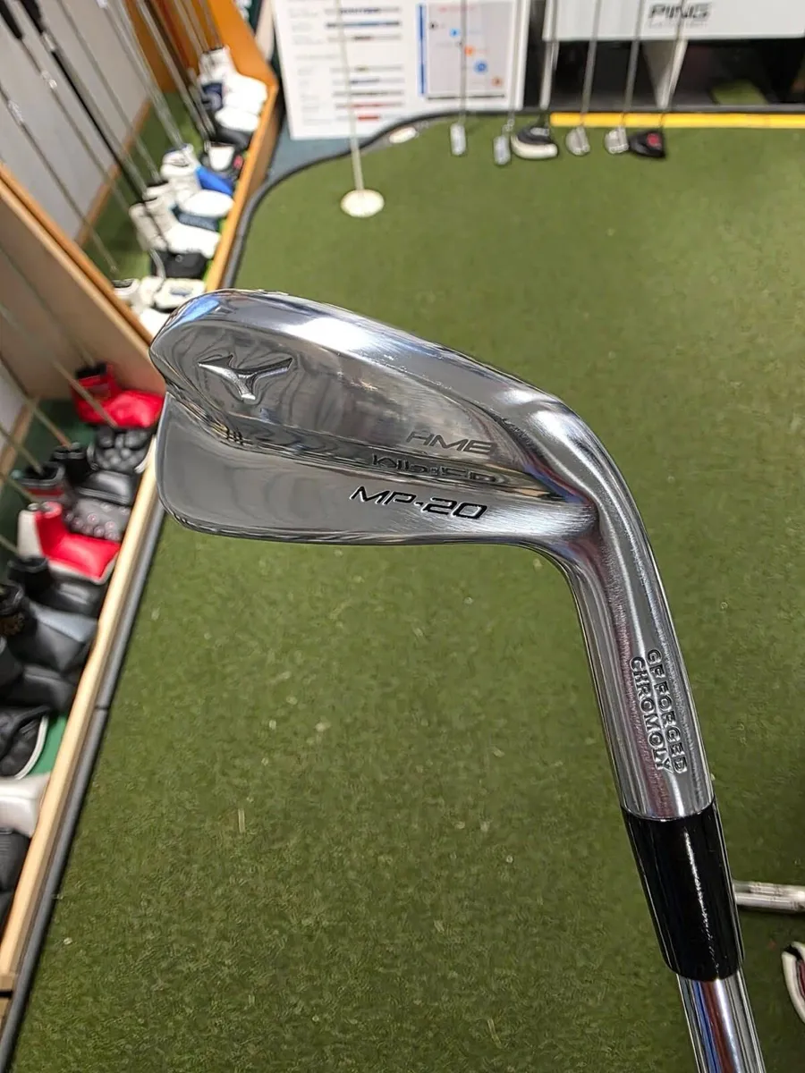 As New Mizuno Mp-20 - Image 2