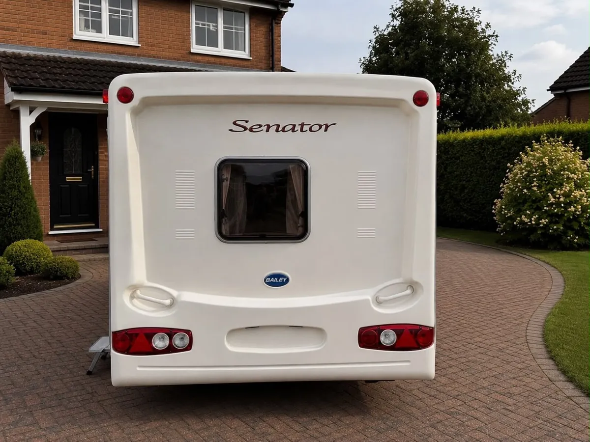 Caravan - Image 2