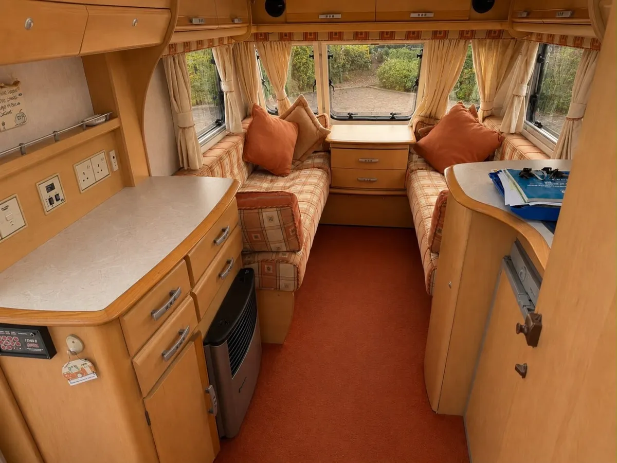 Caravan - Image 3