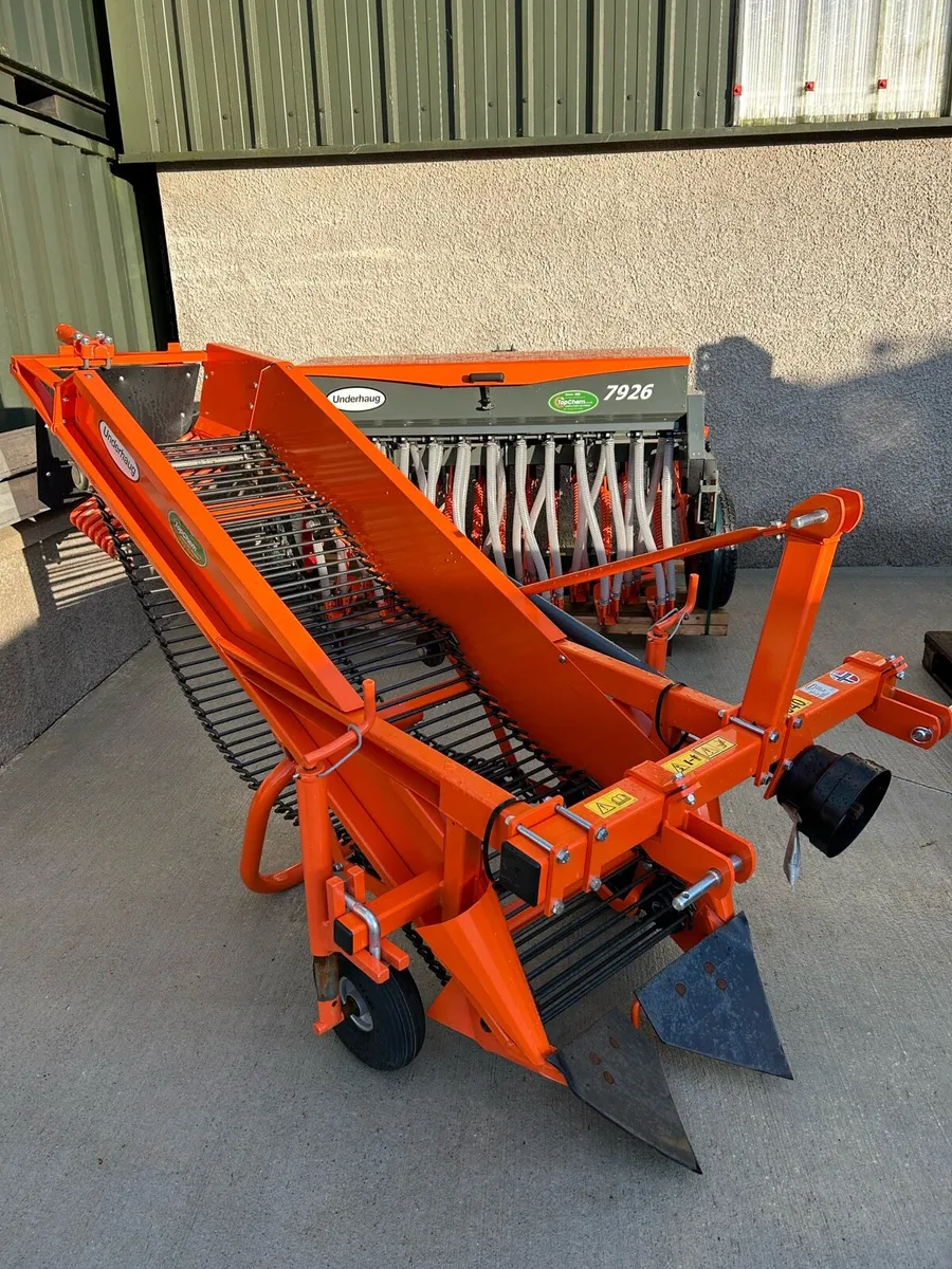 Underhaug Potato Harvester / Digger - Image 1