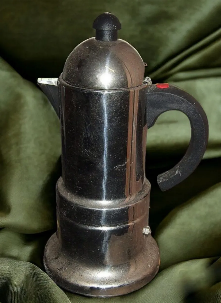 Vintage VEV Viganò Stovetop Espresso Maker–Unused - Image 1