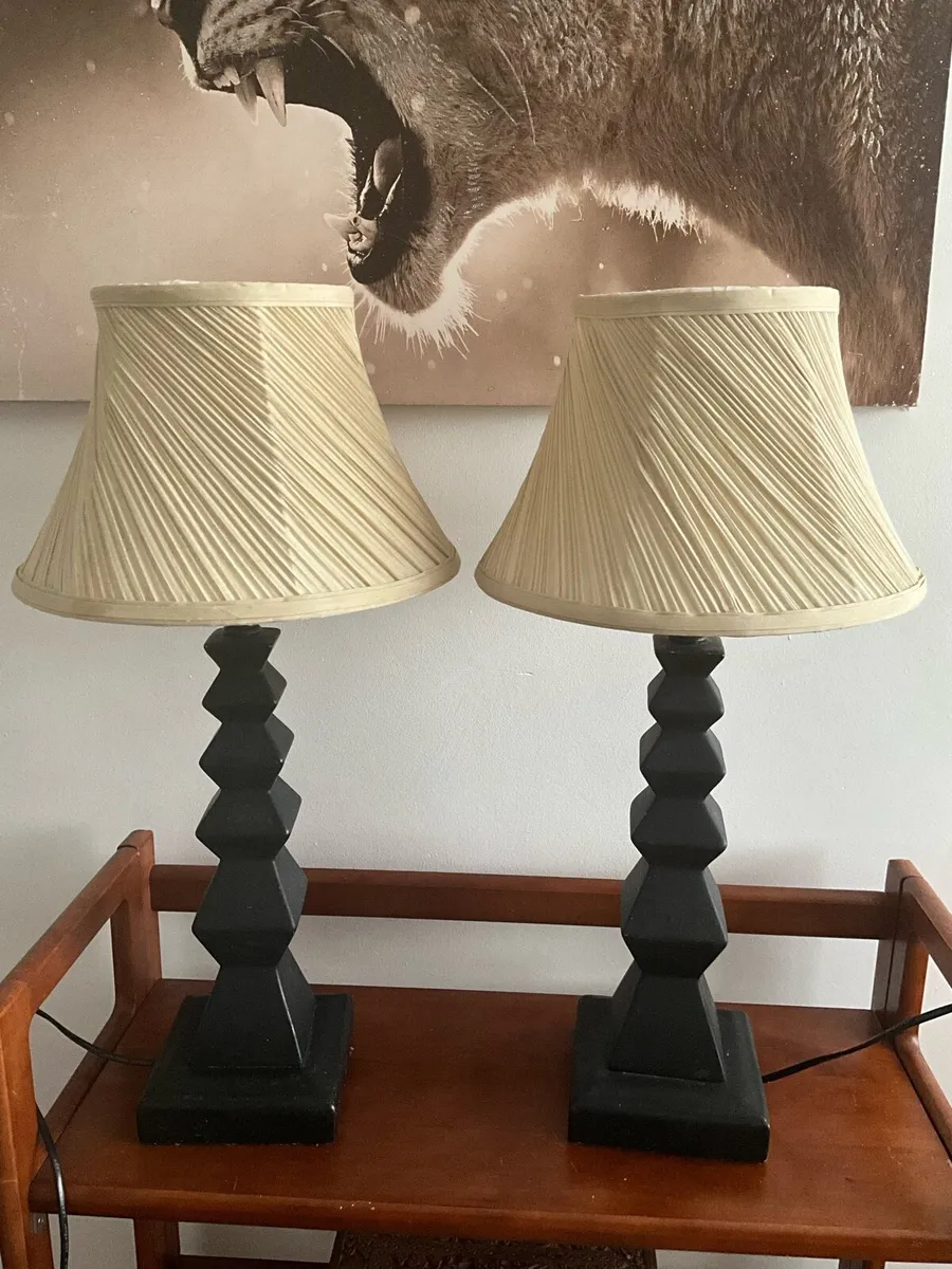Pair of Contemporary Black Geometric Ceramic Lamps - Image 3