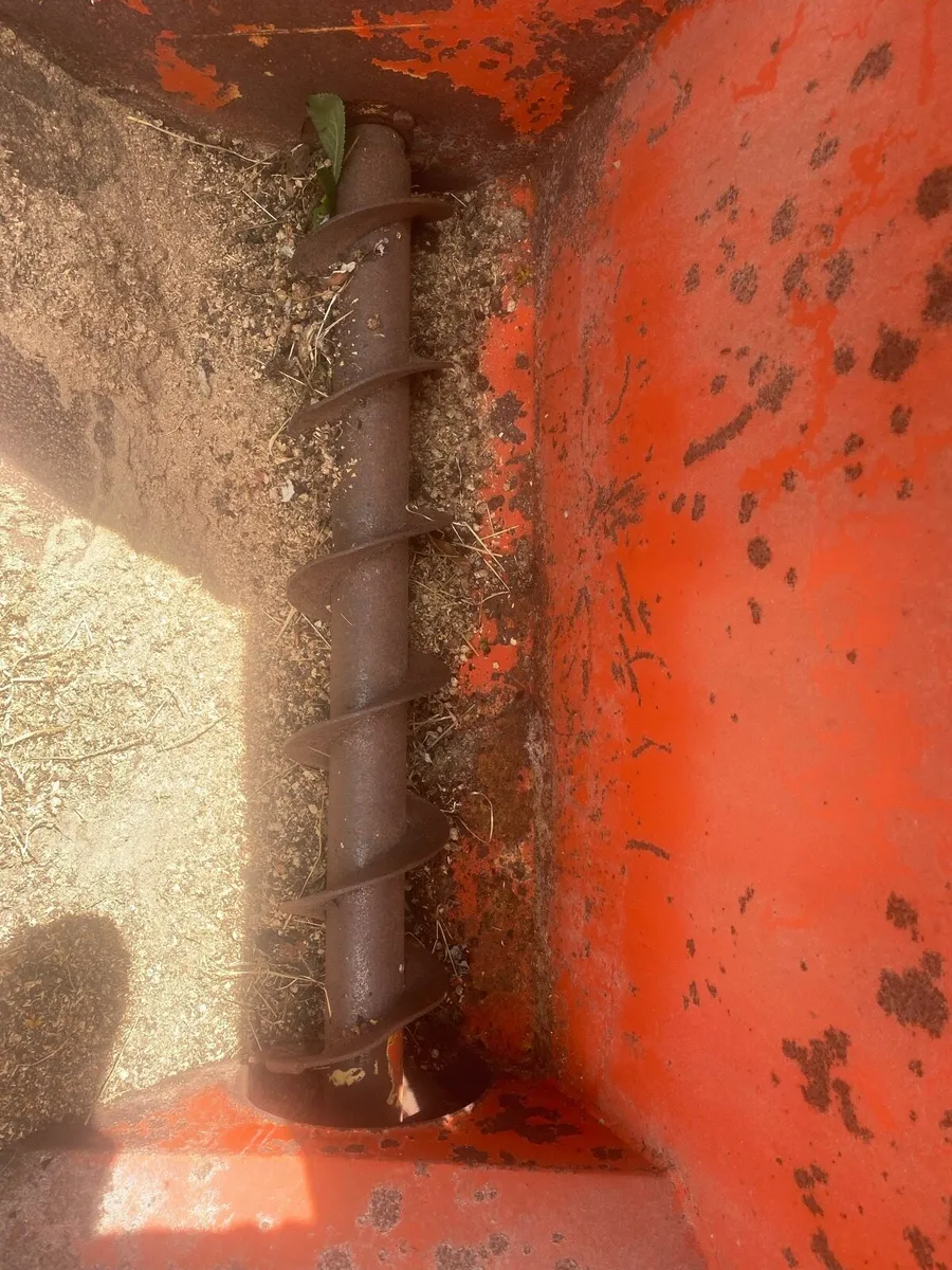 Bridgeway beet chopper meal feeder - Image 3