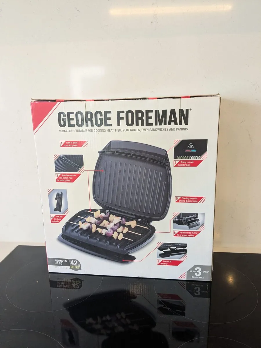 George Foreman Medium Classic Electric Grill - Image 2