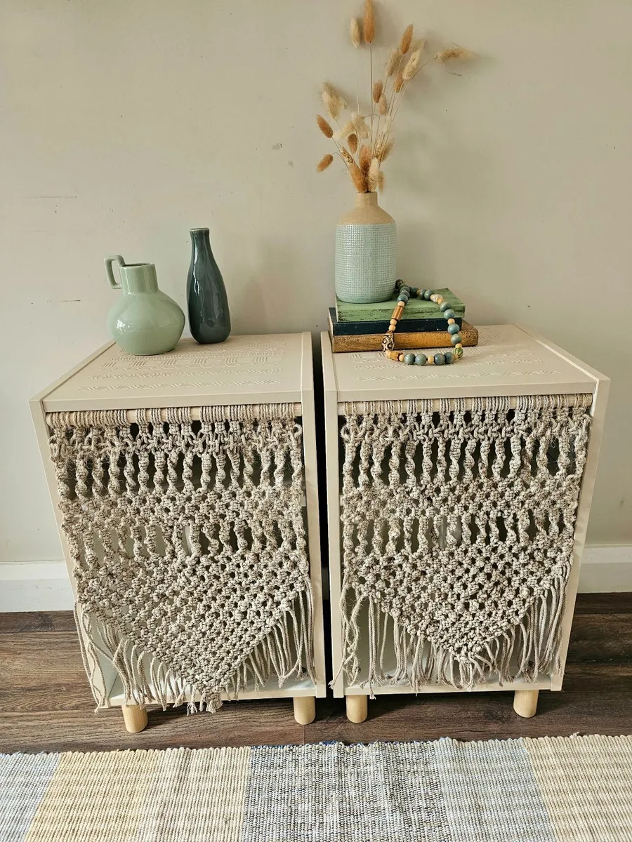Side tables / nightstands - Image 1