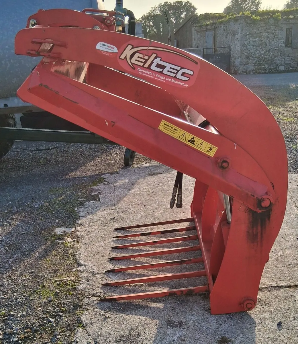 Keltec Bale Slice - Image 1