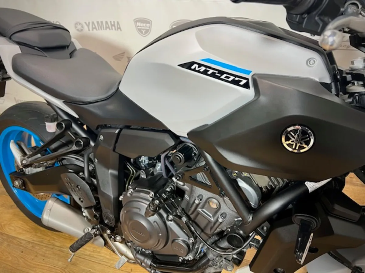PRE-OWNED Yamaha MT07 2025 - Image 4