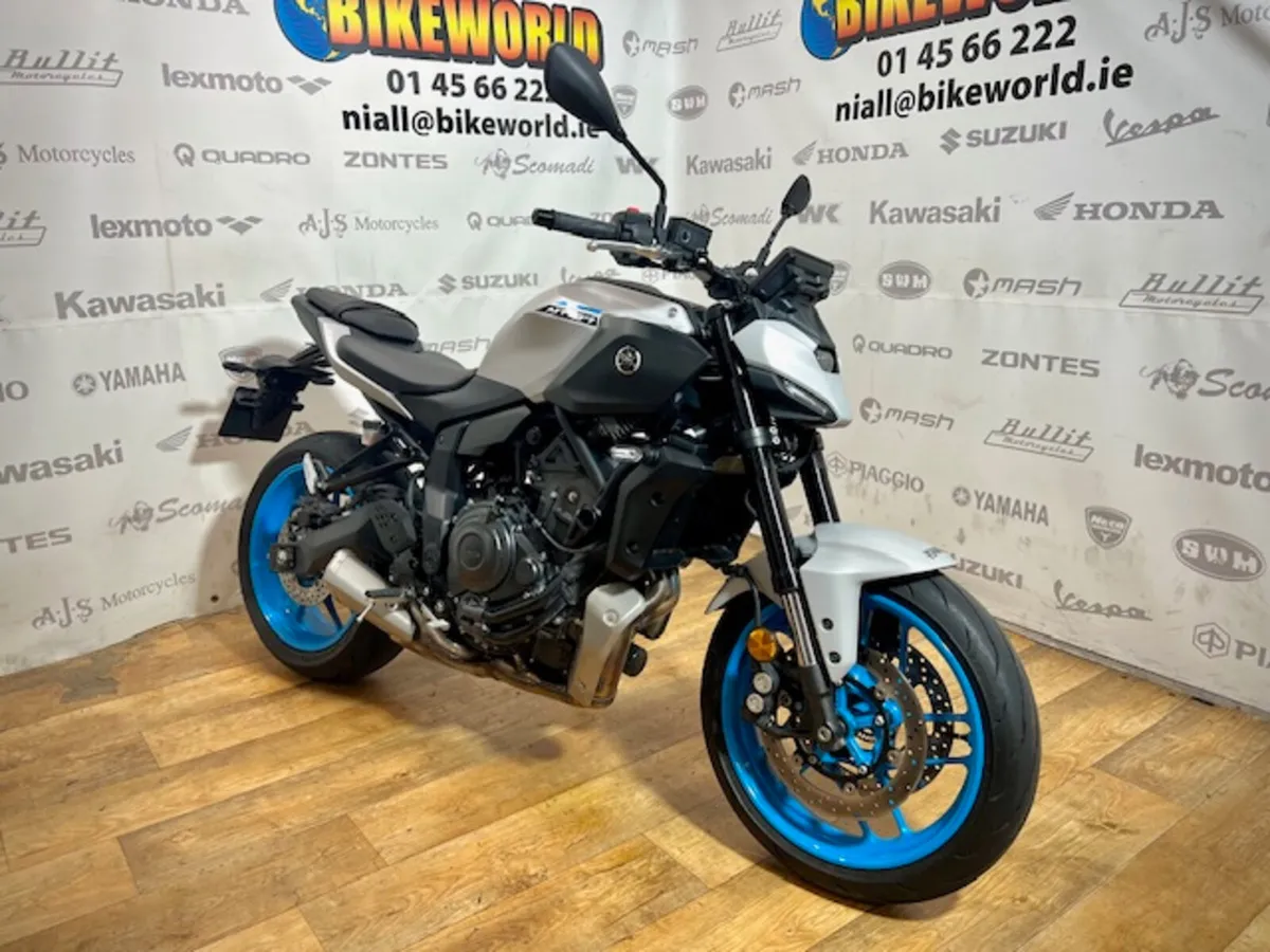 PRE-OWNED Yamaha MT07 2025 - Image 2