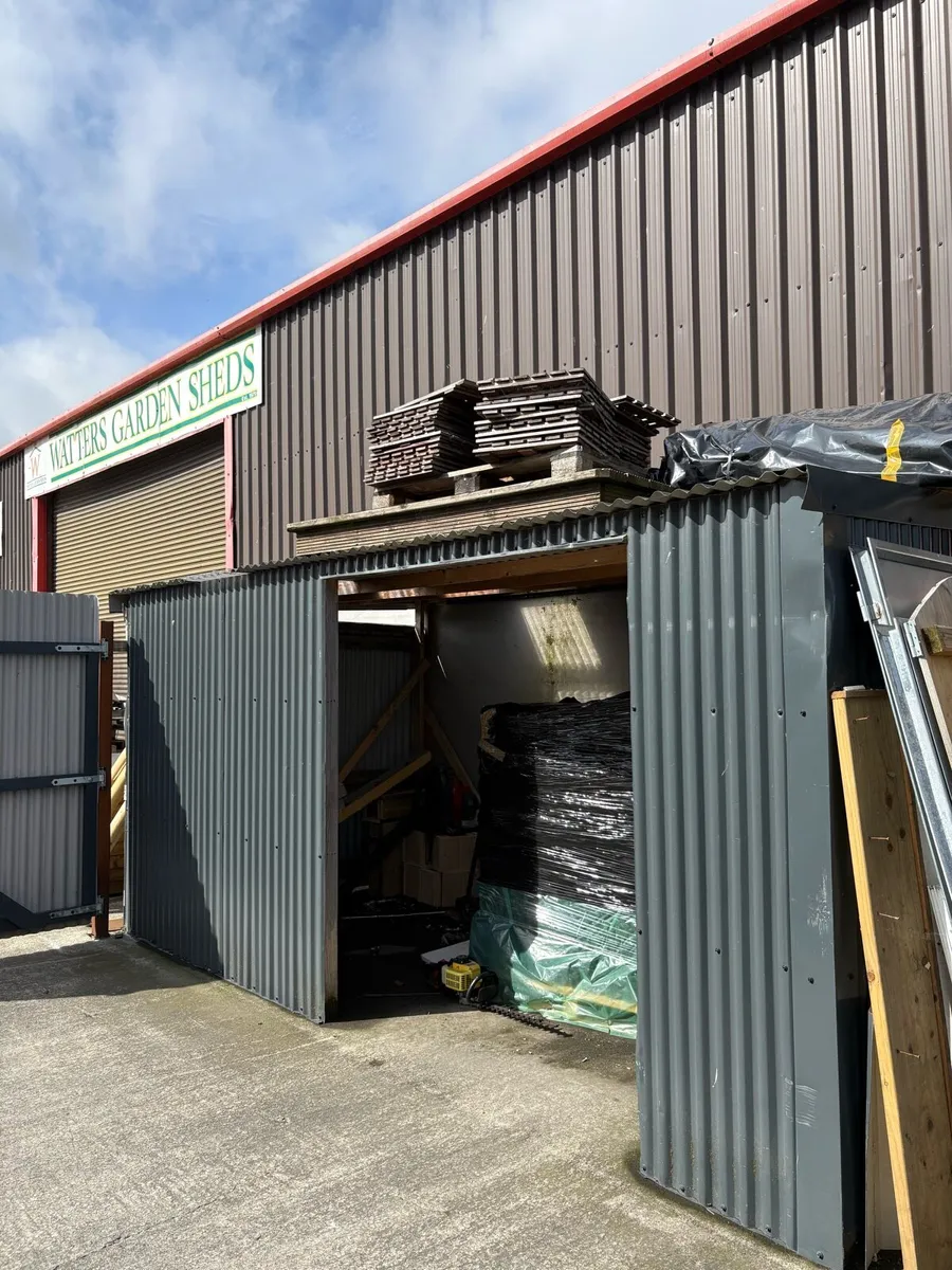 Second hand steel shelter - Image 1