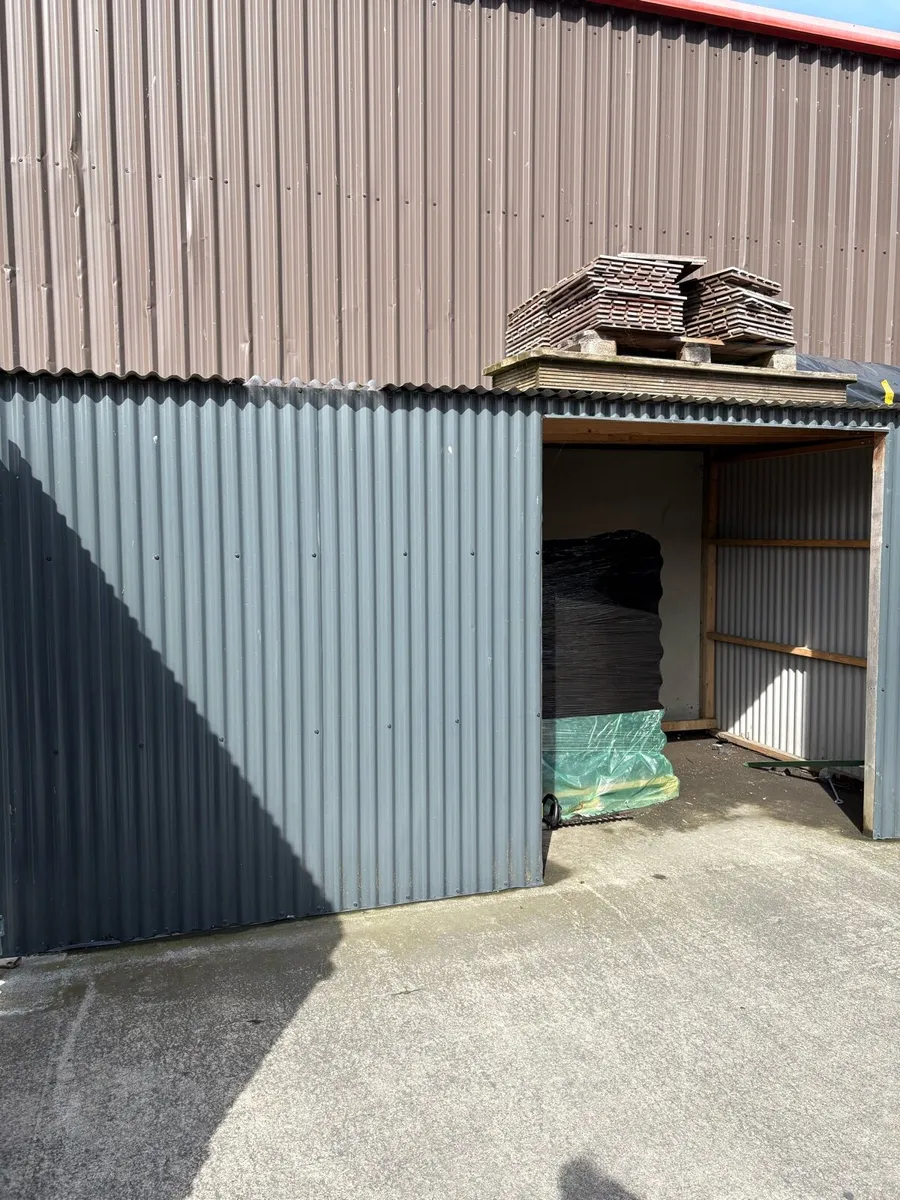 Second hand steel shelter - Image 2
