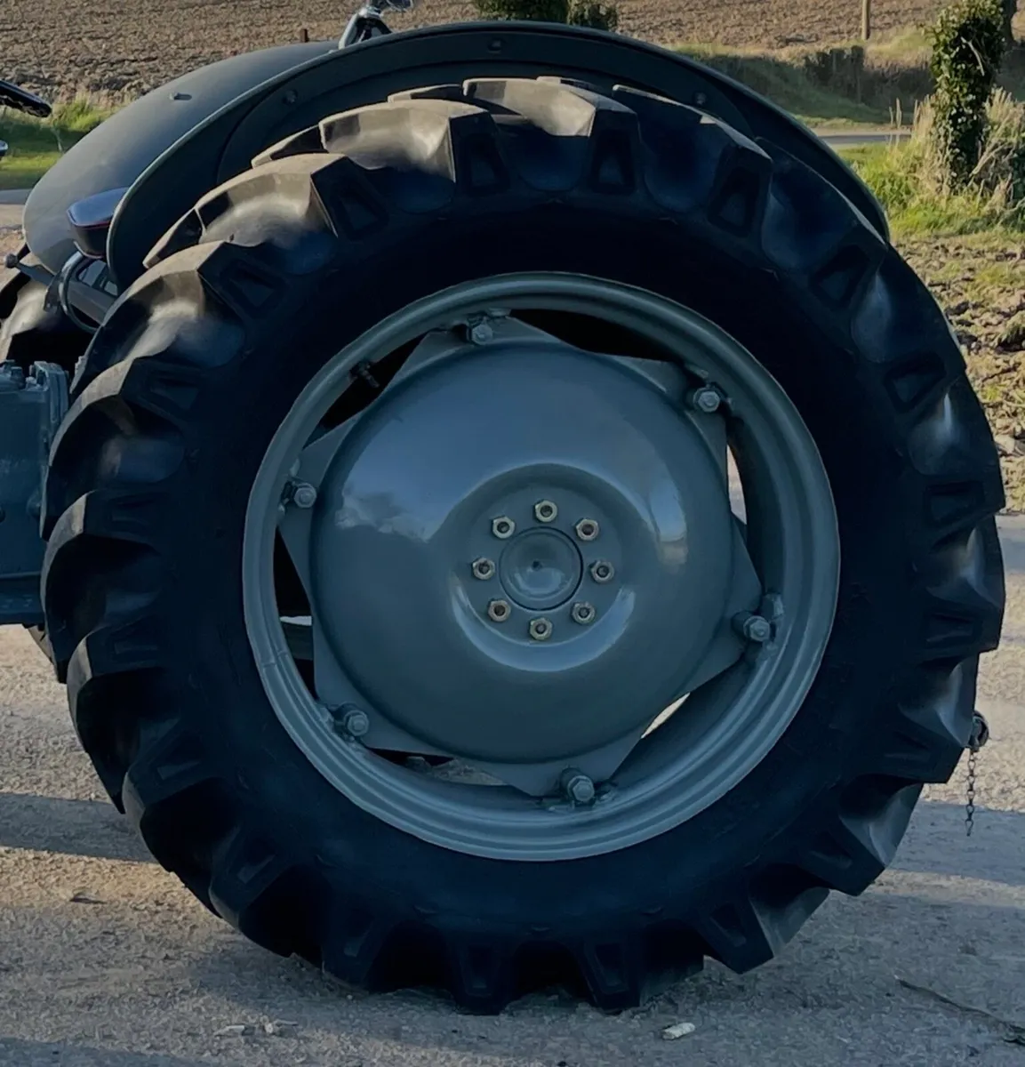 Ferguson 20 Tractor Wheels and New Tyres - Image 4