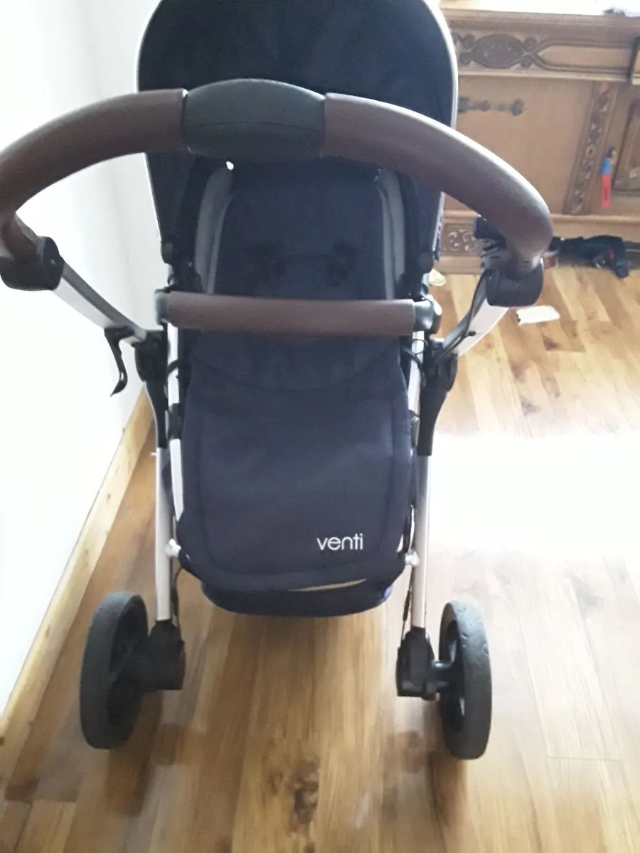 Lovely new condition venti buggie - Image 2